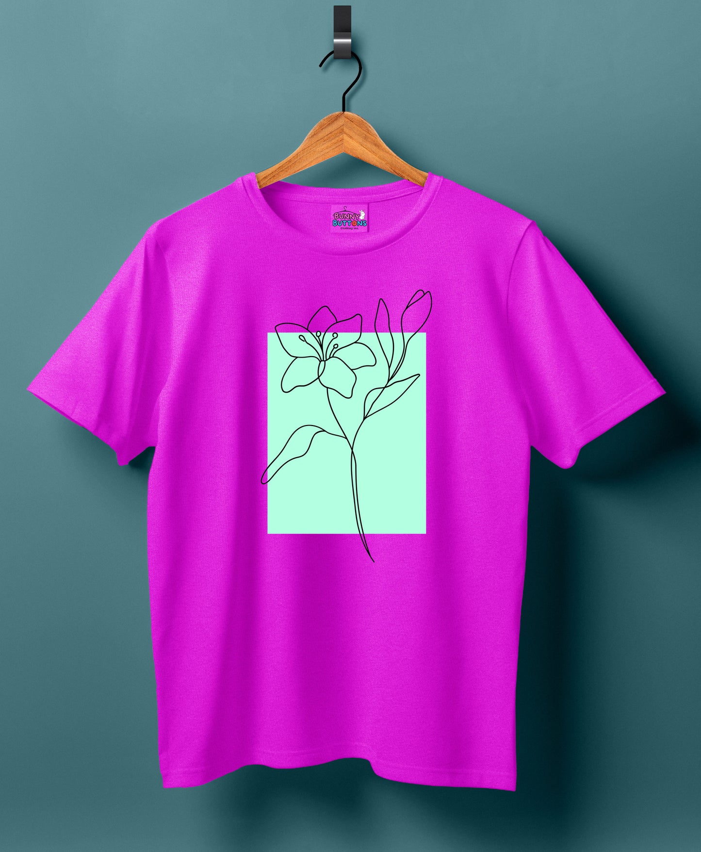 Women Cotton T-Shirt - Elegant flower outline