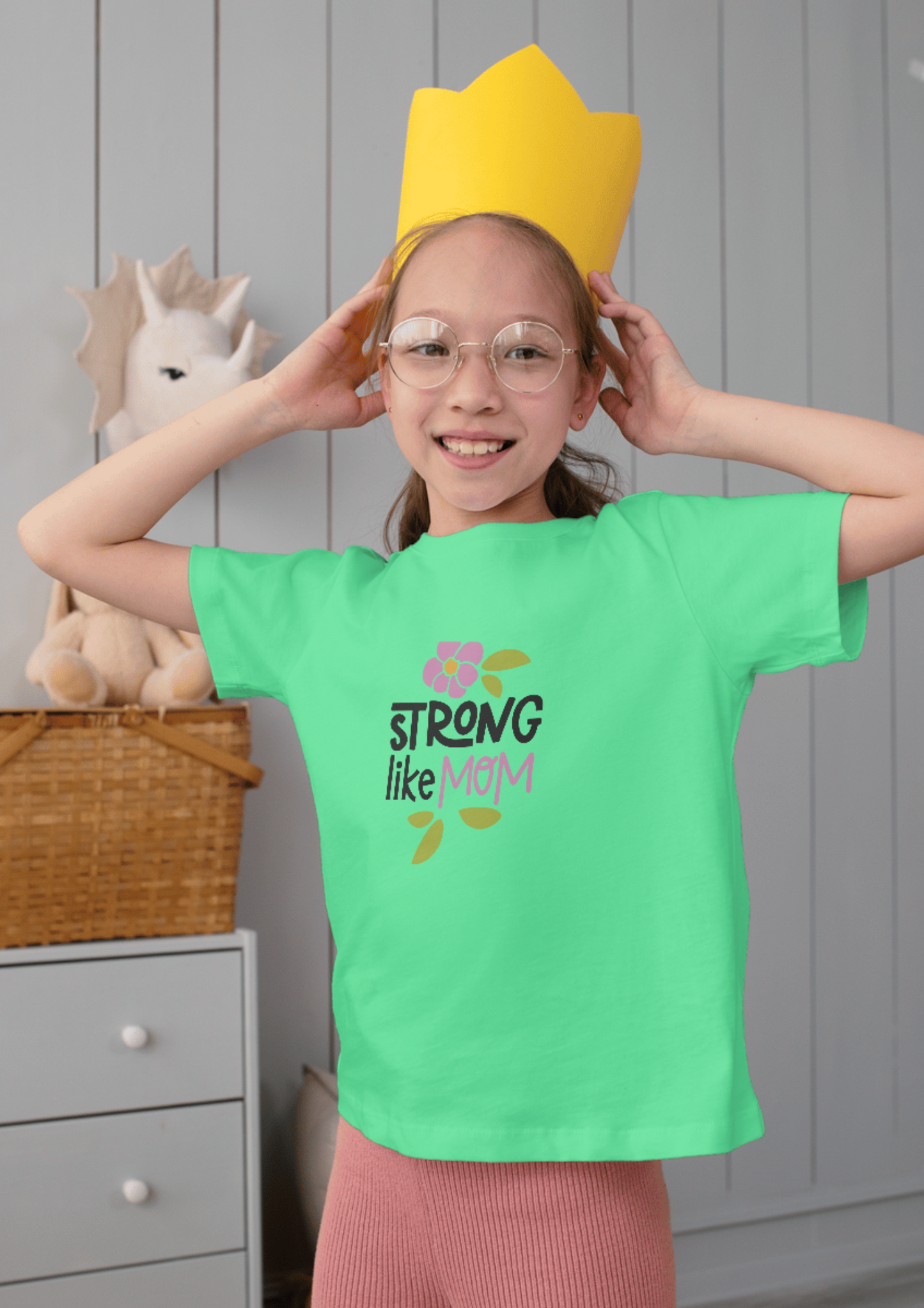 Kids T-Shirt - Strong like mom (Unisex)
