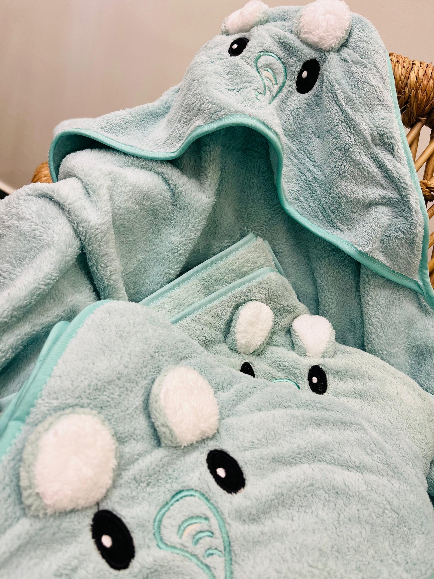 Green Elephant | Microfibre Cotton Cap Towel | Cozy | Skin-Friendly | (0 Months to 24 Months)