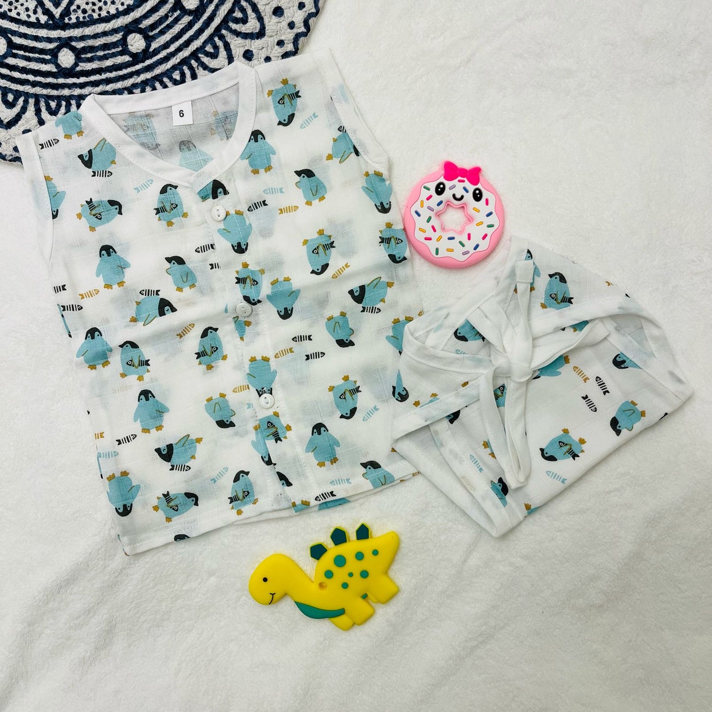 Pure Muslin Button Jabla & Padded Langot | 0-6 Months | Matching Set | Knot Padded Langot & Button Jabla | Penguins | Unisex