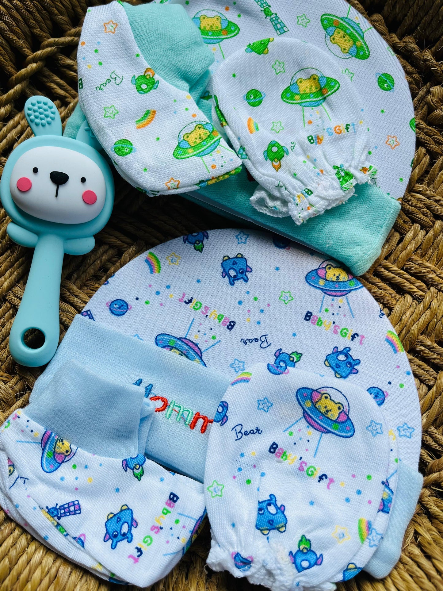 Cap and Mitten | Set of 4 | Pair of Socks, Gloves and Cap ( 0 - 12 Months) Printed Peach, Yellow, Blue and Mint Set