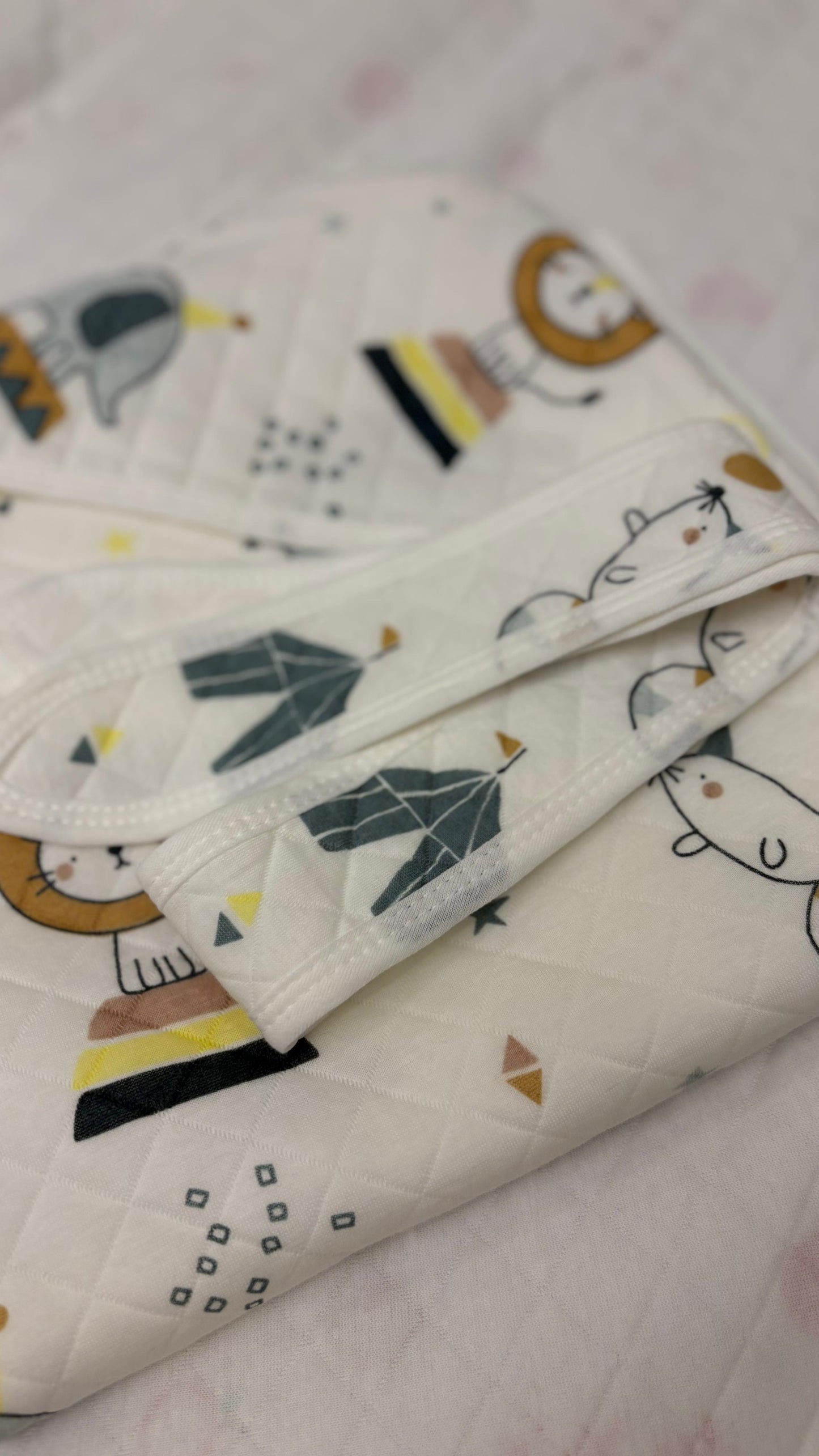 Eco - Muslin Cotton Hooded Blanket cum Towel | Animal Friends | (0 Months to 30 Months)